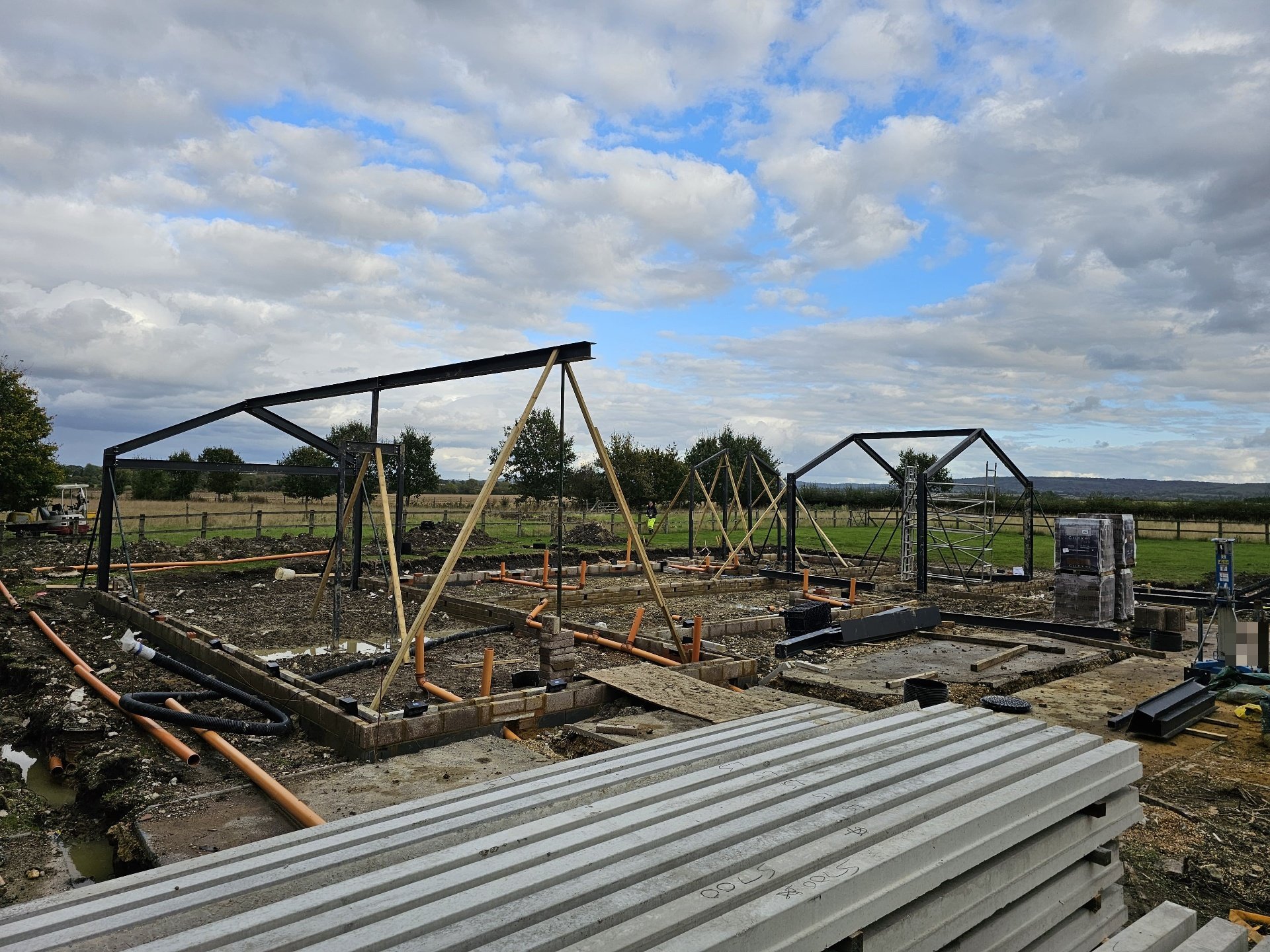 Steel Portal Frame New Build, Tunbridge Wells, Kent — structural steelwork by AFE Steel in Tunbridge Wells, Kent